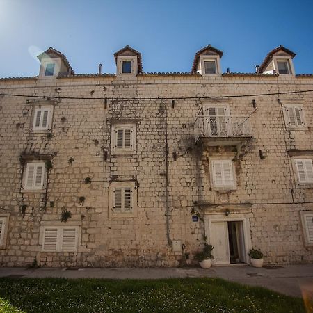 Top-Floor Apartment In Trogir Center Exterior foto