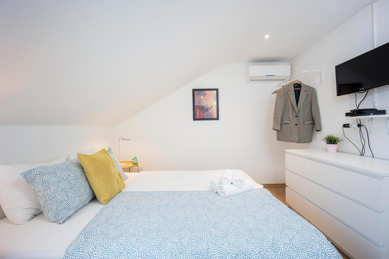Top-Floor Apartment In Trogir Center Exterior foto