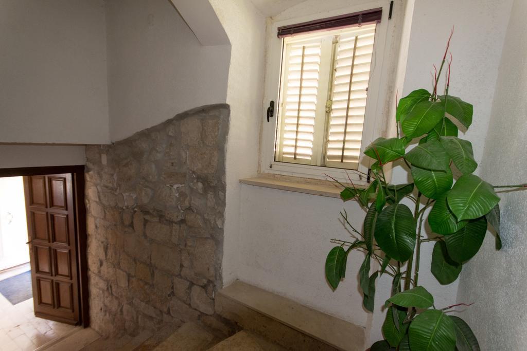 Top-Floor Apartment In Trogir Center Exterior foto