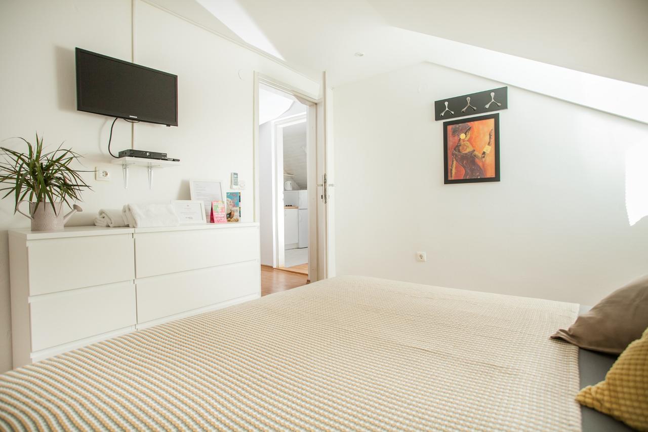 Top-Floor Apartment In Trogir Center Exterior foto